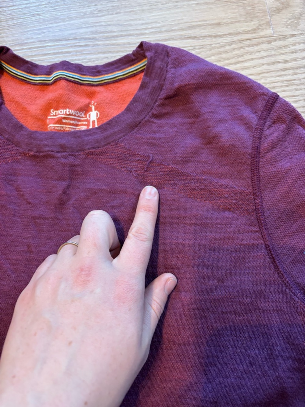Smartwool Women’s Intraknit Merino Crew Base Layer Top Berry Size Large Read* - Picture 7 of 13